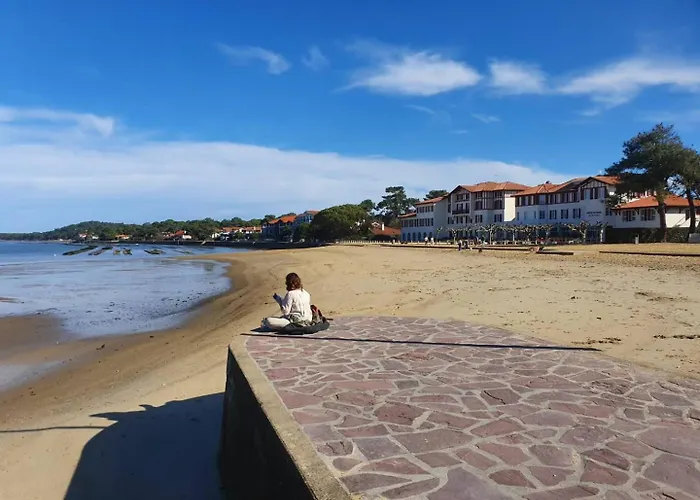 Saint Georges - Un Emplacement Exceptionnel Au Centre-ville Et Au Calme A Quelques Pas Du Marin شقة